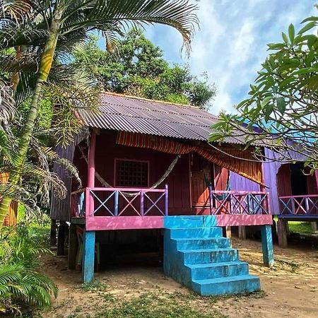Fat Rabbit Beach Resort Kep Esterno foto
