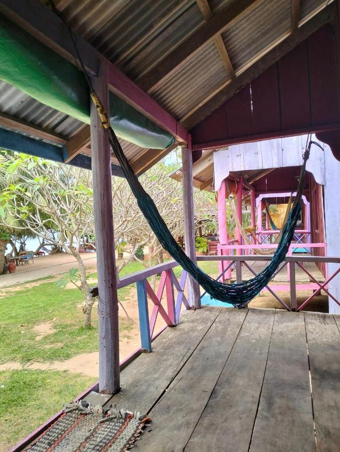 Fat Rabbit Beach Resort Kep Esterno foto