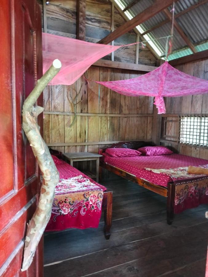 Fat Rabbit Beach Resort Kep Esterno foto